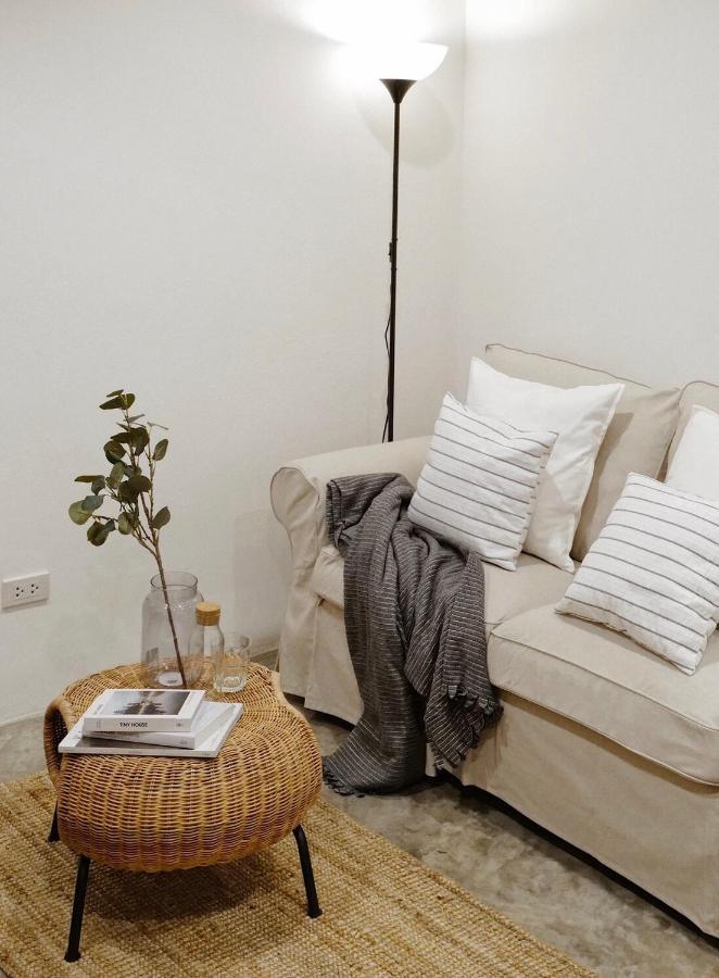 Marlowe-Tony'S Home Банкок Екстериор снимка