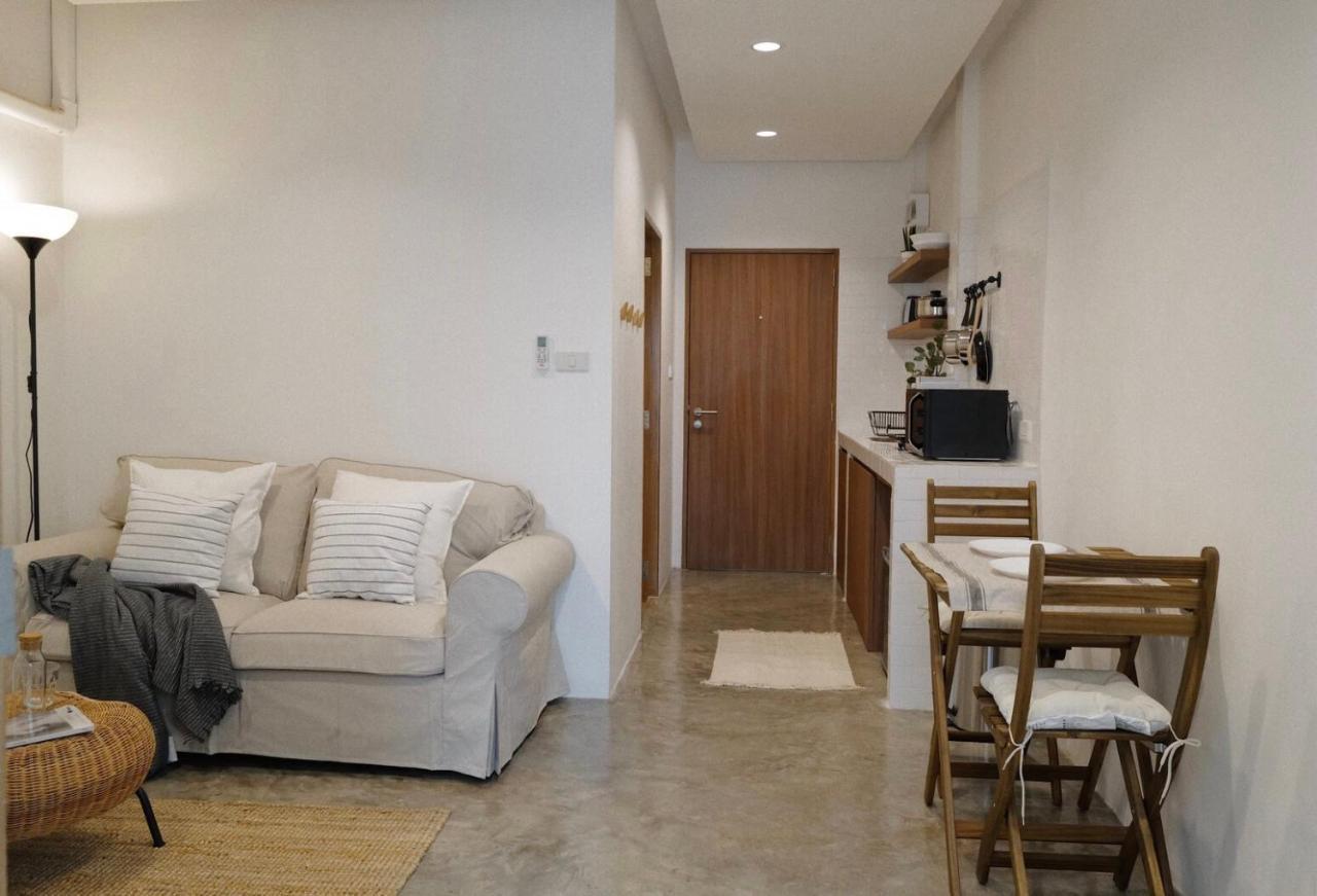Marlowe-Tony'S Home Банкок Екстериор снимка