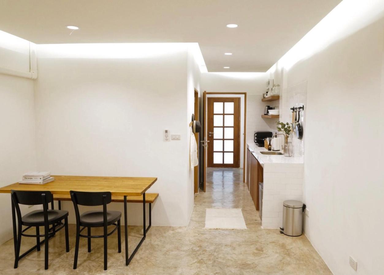 Marlowe-Tony'S Home Банкок Екстериор снимка