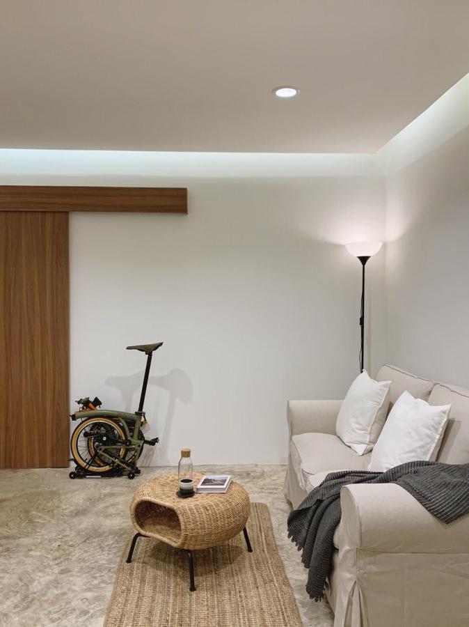 Marlowe-Tony'S Home Банкок Екстериор снимка