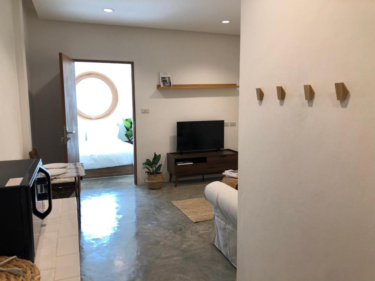 Marlowe-Tony'S Home Банкок Екстериор снимка